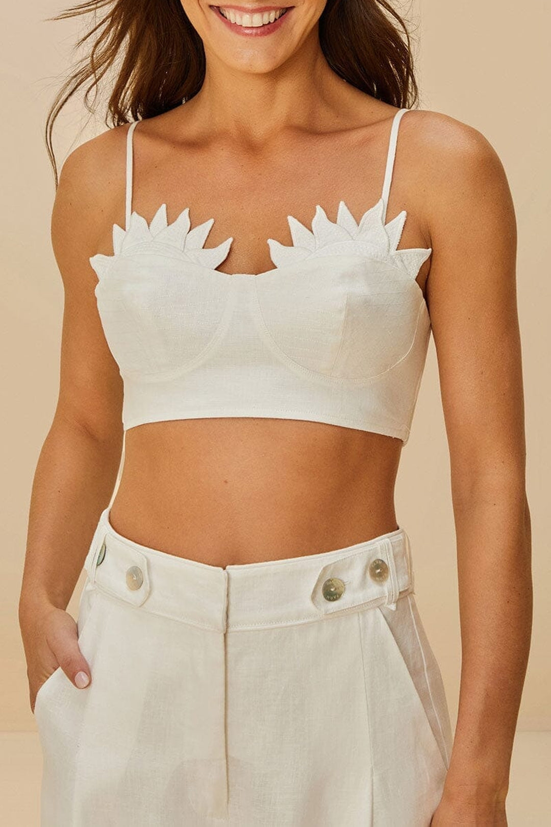 Sunrise Cup tank top in linen - White