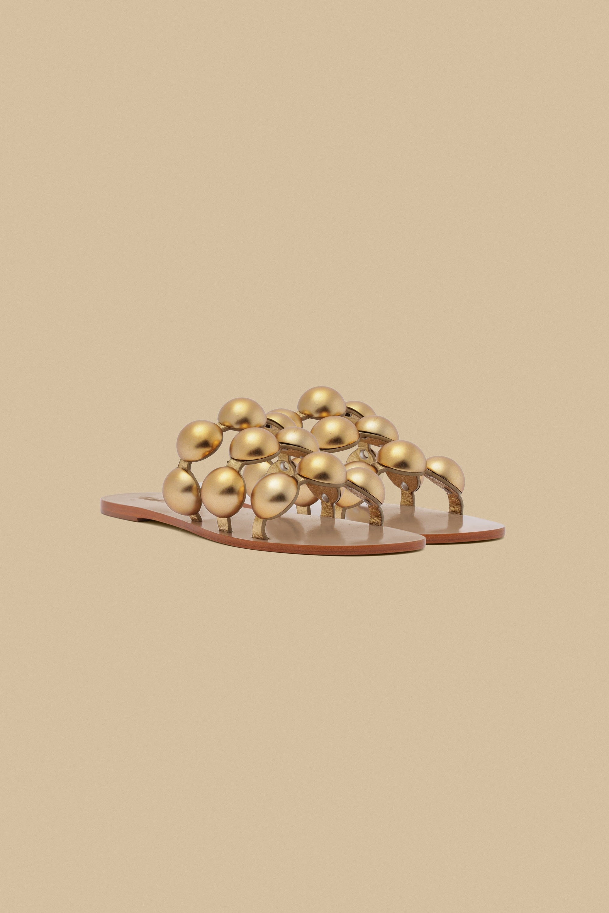 Flat sandals with coloured beads - Doré