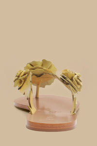 Blooming flat sandals in leather - Yellow