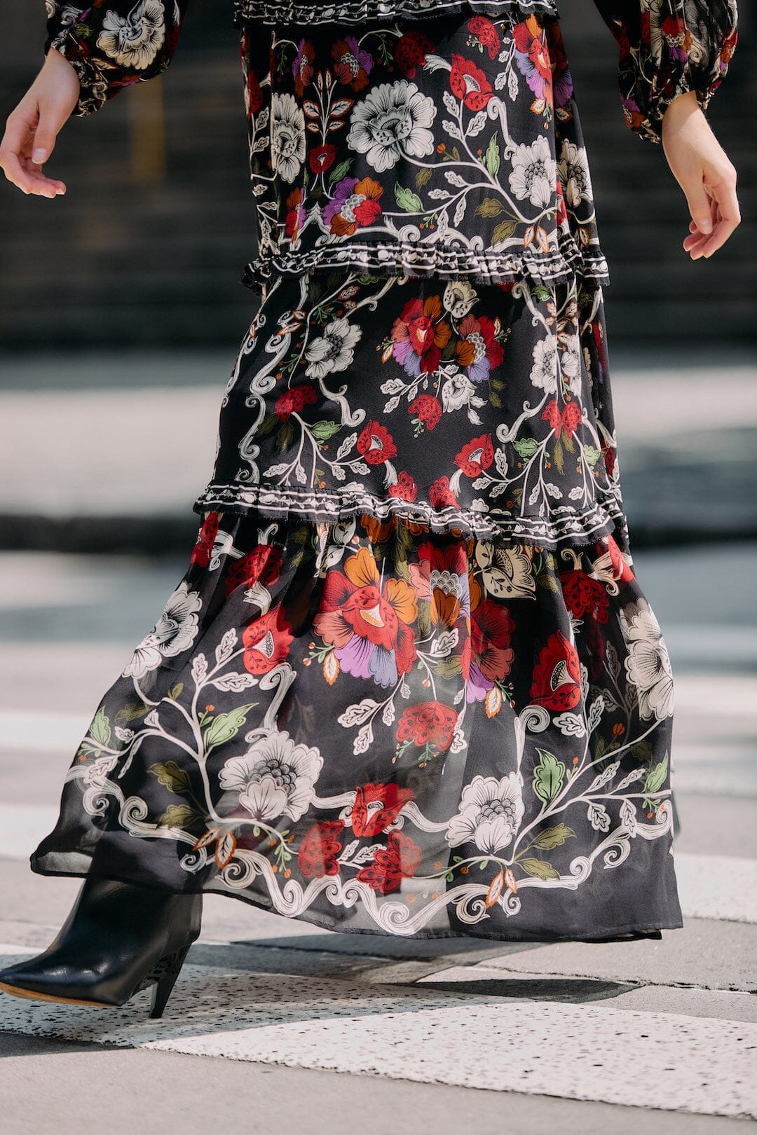DIFFUSELY_Rococo Flowers Black Robe longue - Rococo Flowers Black