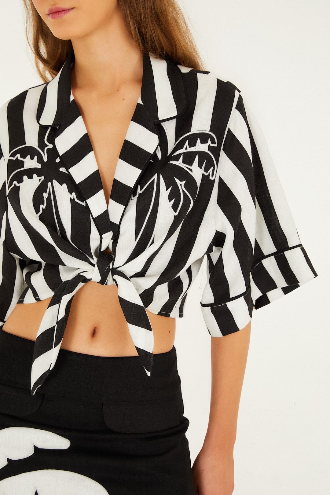 Spring Stripes Black Top court - Spring Stripes Black