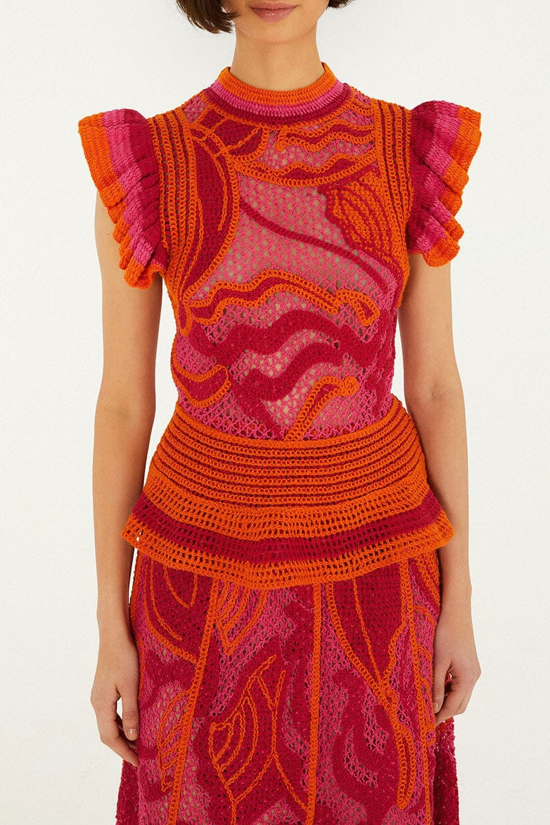 Crocheted sleeveless ruffled jumper - Pink