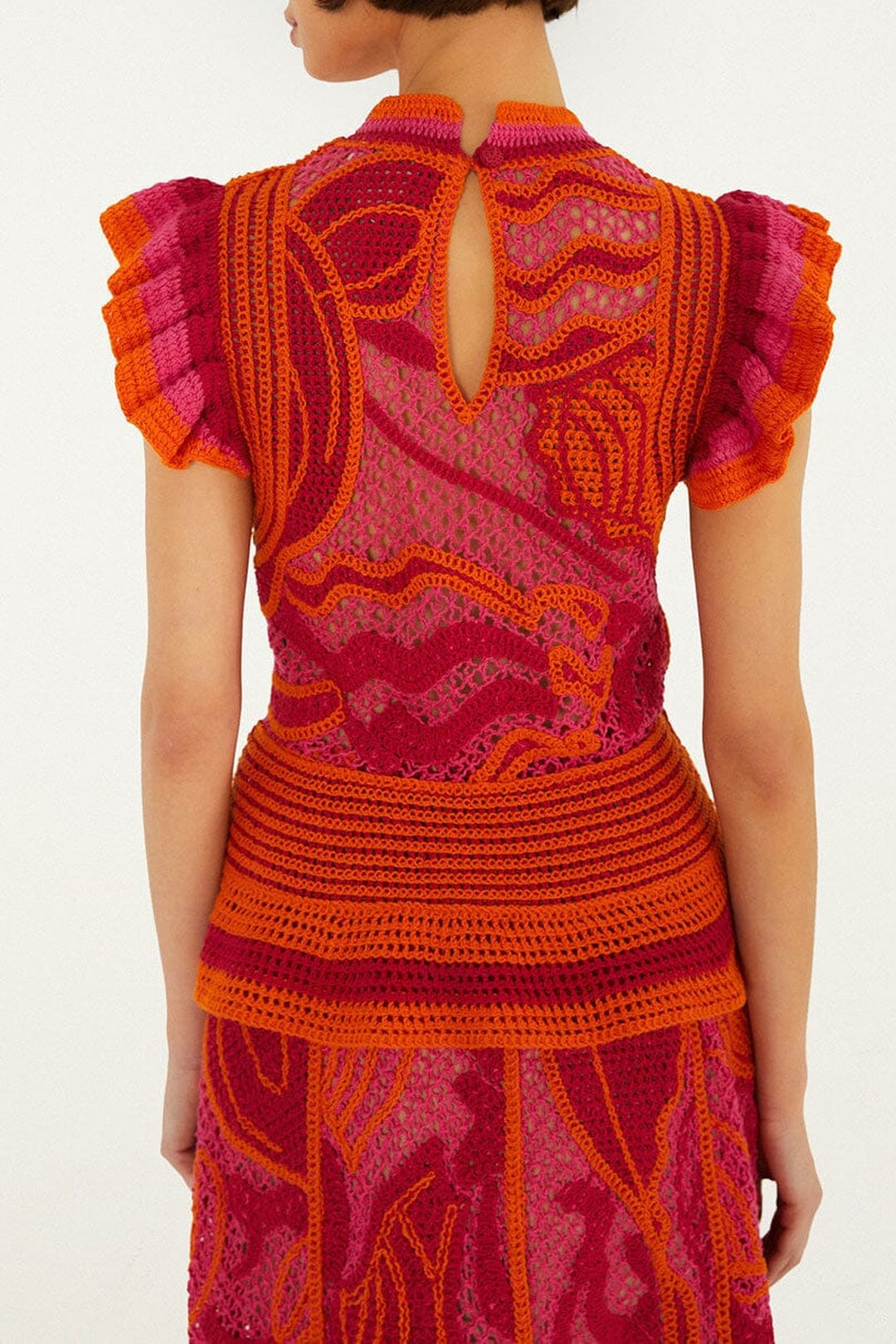 Crocheted sleeveless ruffled jumper - Pink