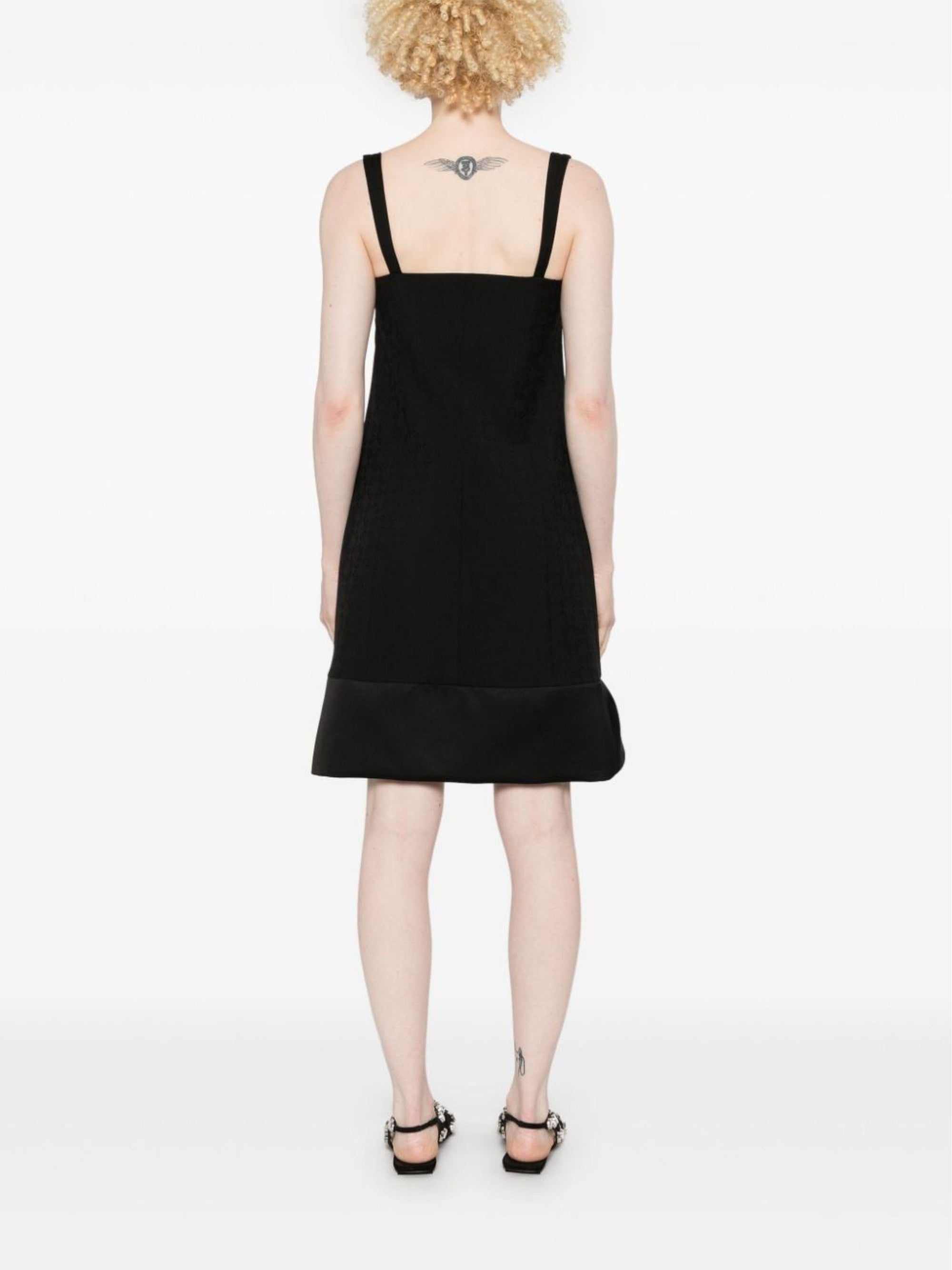TWISTING STRAPS DRESS