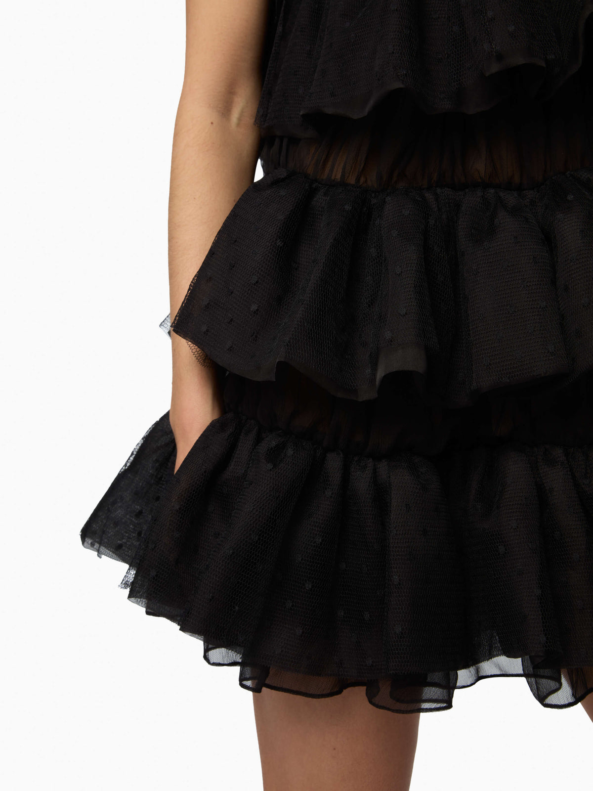 ROBE MIDI EN SATIN DOS NUS ET MANCHES LONGUES