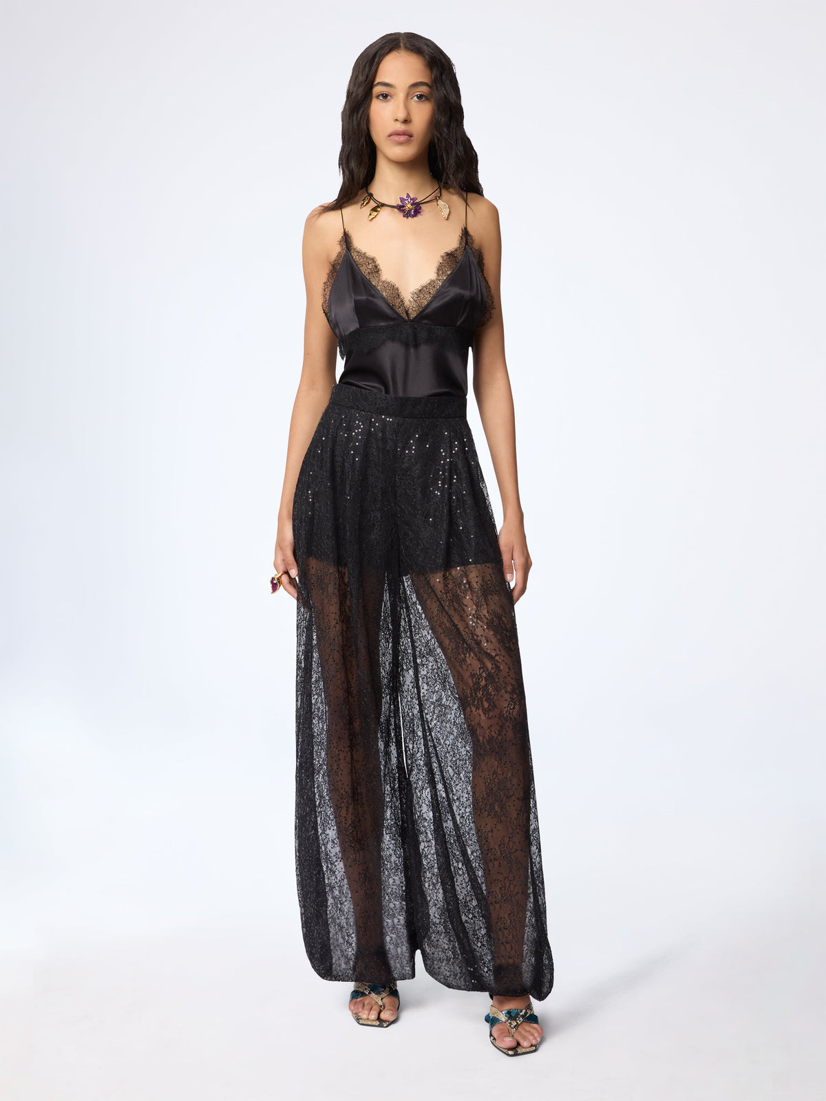 PANTALON HAREM EN SATIN DE SOIE DORÉ