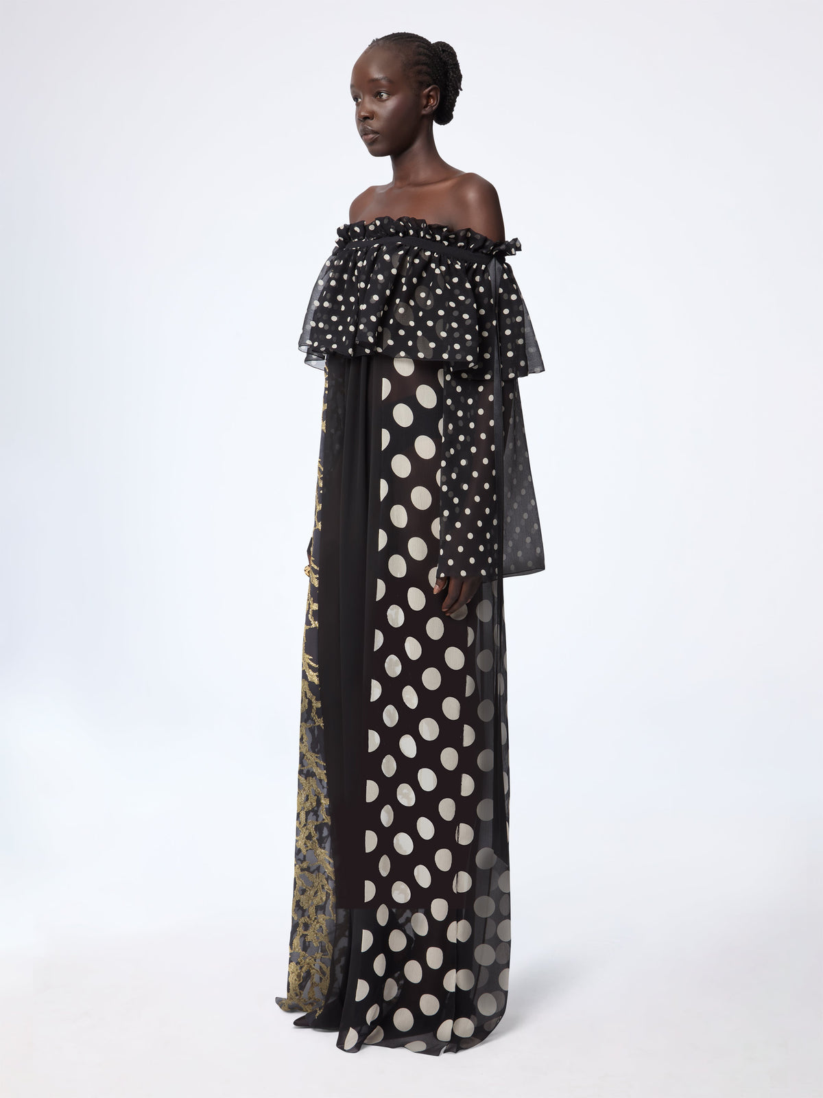 ROBE SIRÈNE AVEC EMPIÈCEMENTS EN DENTELLE