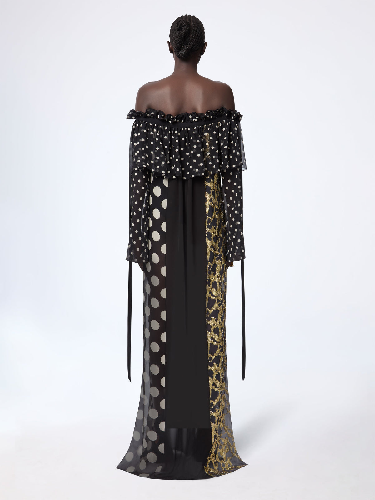 ROBE SIRÈNE AVEC EMPIÈCEMENTS EN DENTELLE