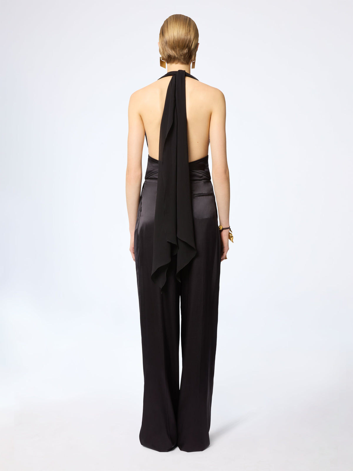 HAUT EN SATIN DE SOIE NOIR DRAPÉ À COL HALTER