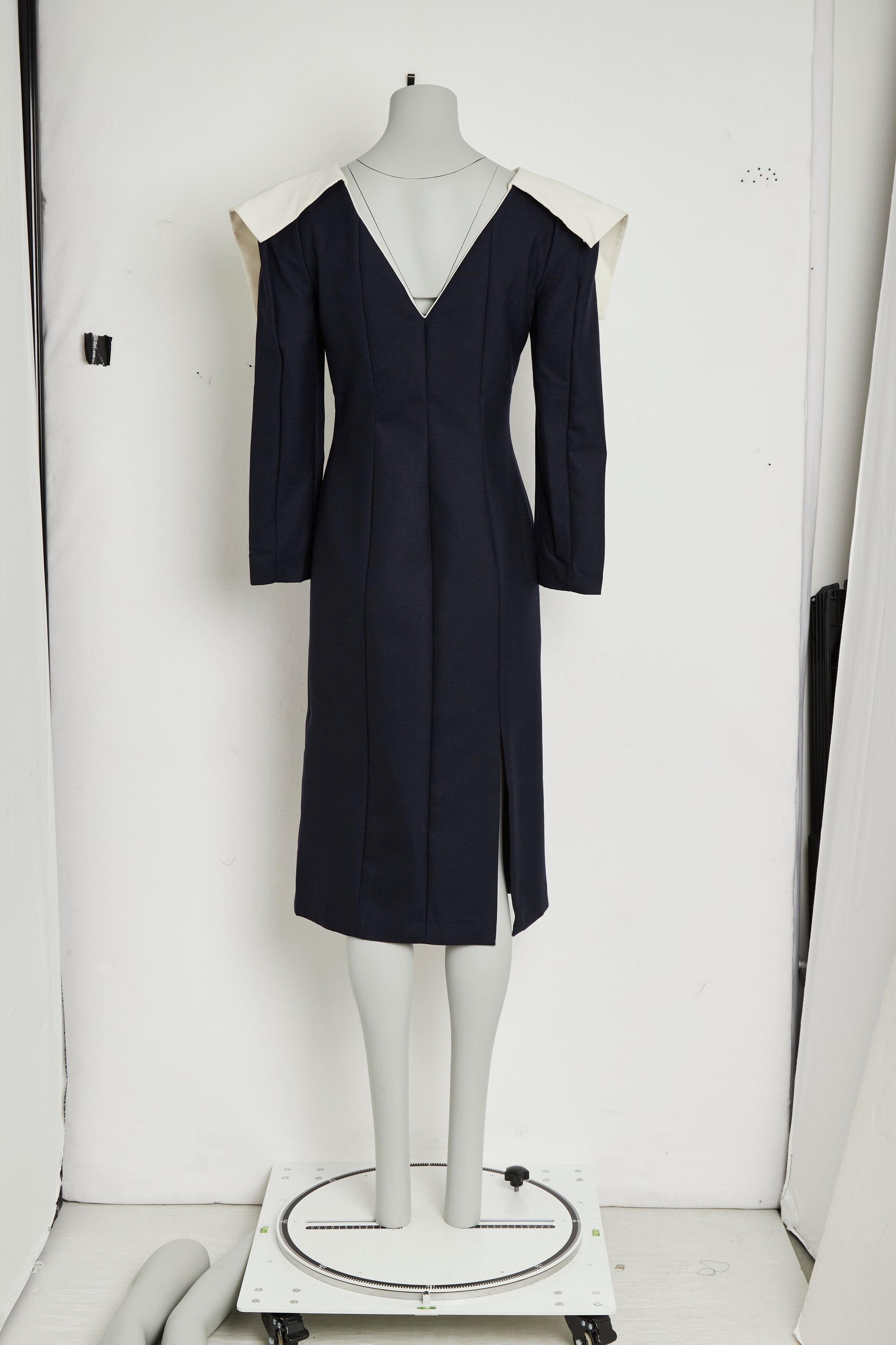 Robe Francoise - Navy & Off-White