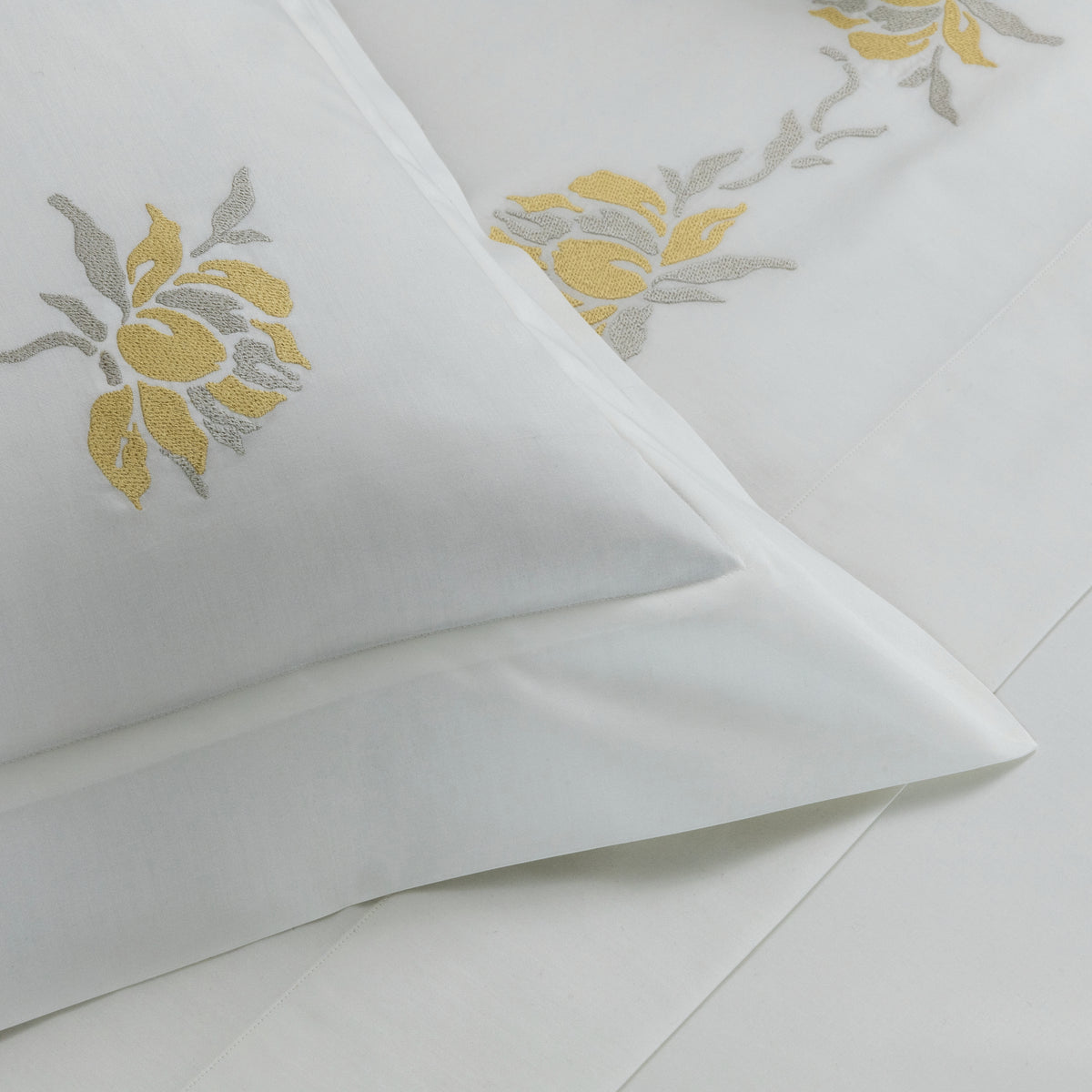 PEONIA EMBROIDERY / DOUBLE KING PARURE HOUSSE DE COUETTE AVEC 2 TAIE D'OREILLER 50X80
