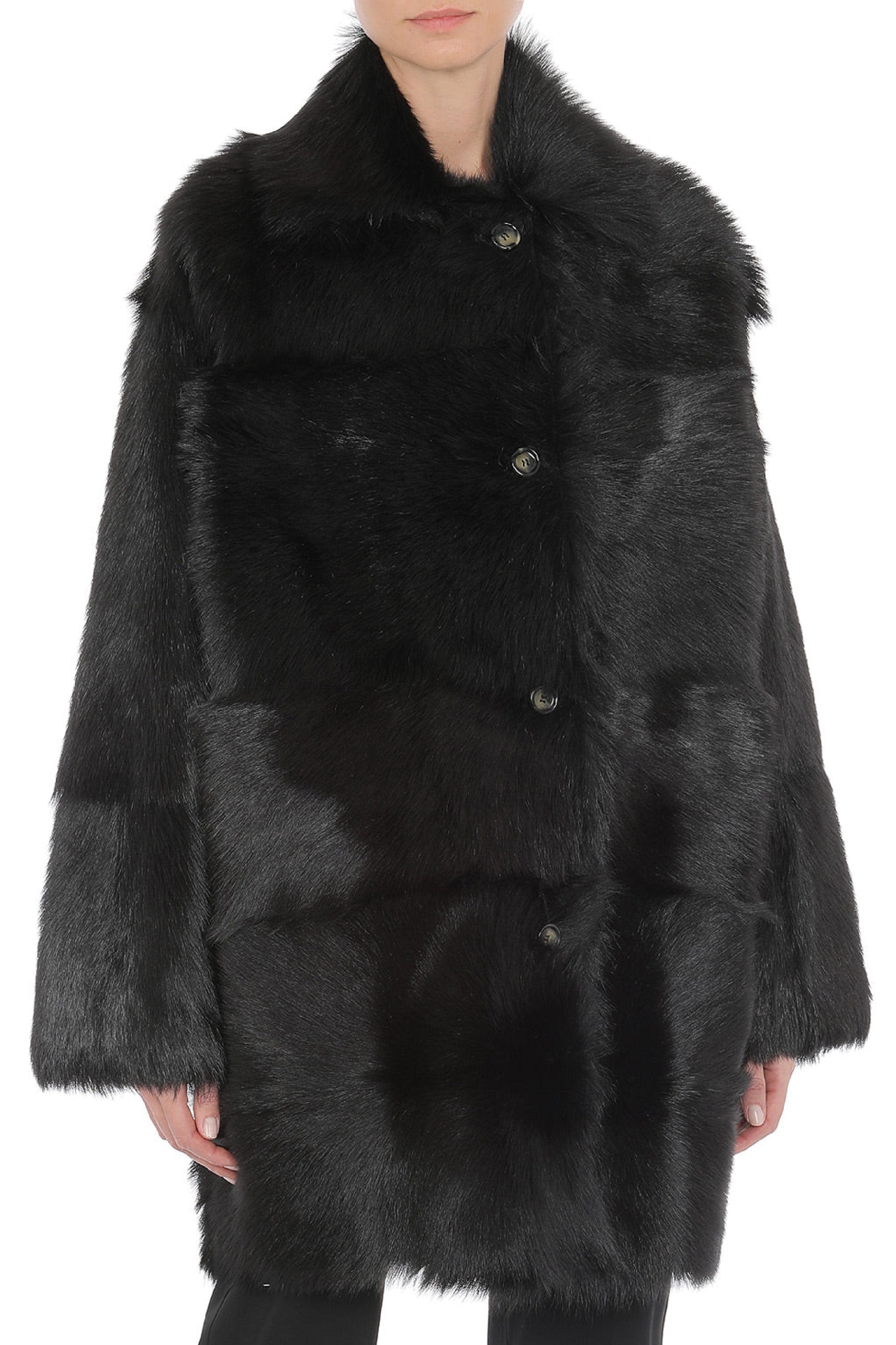 Manteau en fausse fourrure - Dark Haired Head