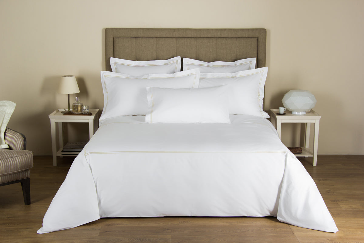 CLASSIC -DOUBLE KING PARURE HOUSSE DE COUETTE AVEC 2 TAIE D'OREILLER 51X71 ET UN DRAP PLAT