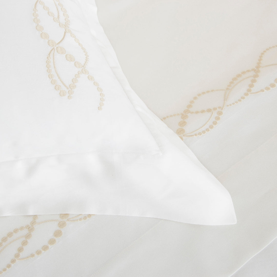 Parure housse de couette 4 pcs Pearls Embroidery en coton - Milk & Savage Beige