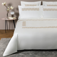 ORNATE MEDALLION EMBROIDERY / DOUBLE HOUSSE DE COUETTE SET AVEC 2 TAIE D'OREILLER 51X71  AVEC UN DRAP PLAT