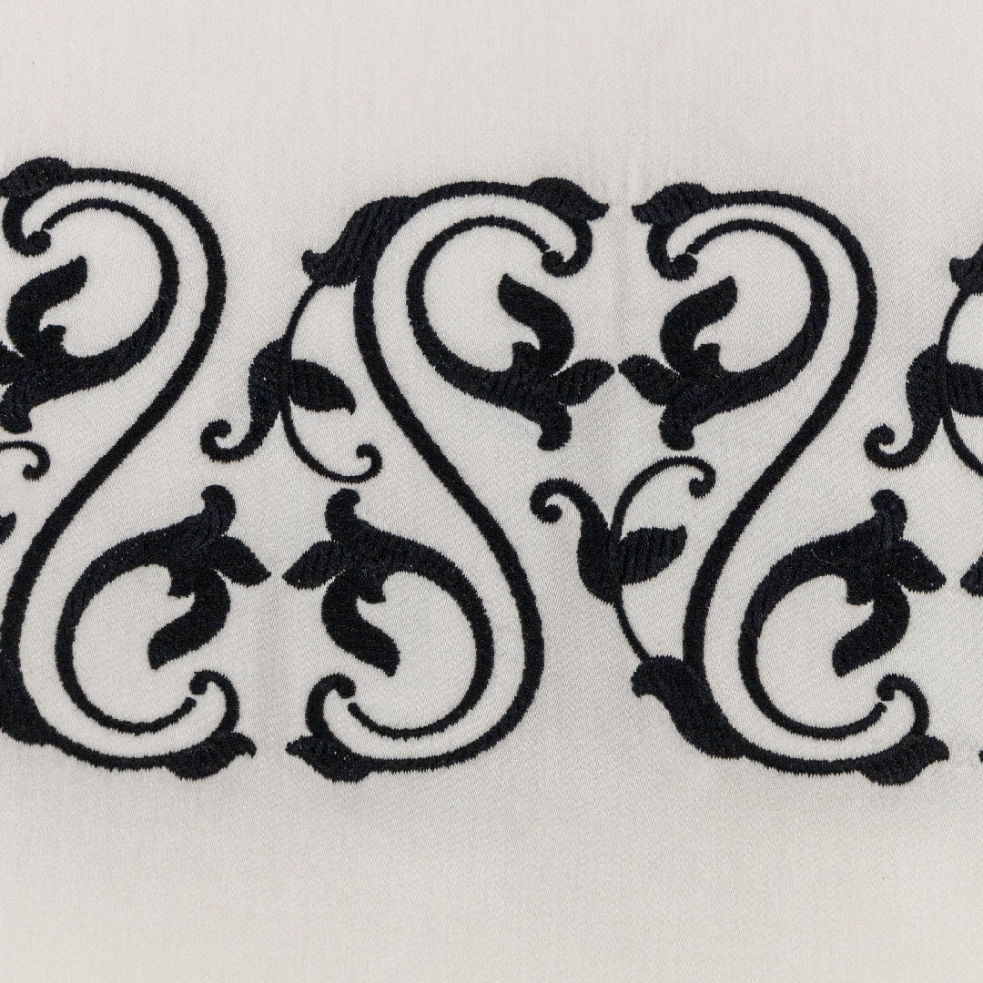 Parure housse de couette 4 pcs Ornate Medallion en coton - Milk & Black