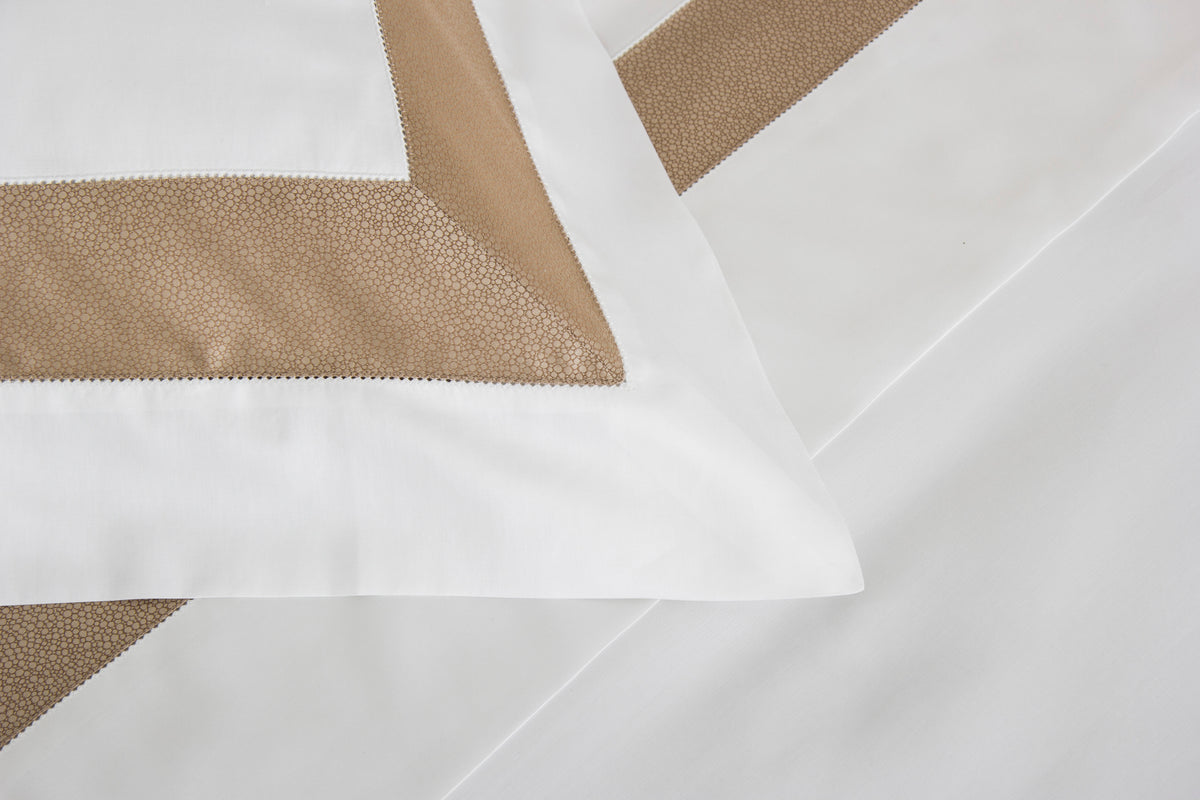 FORVER BORDO YD -DOUBLE KING PARURE HOUSSE DE COUETTE AVEC 2 TAIE D'OREILLER 51X71 ET UN DRAP PLAT
