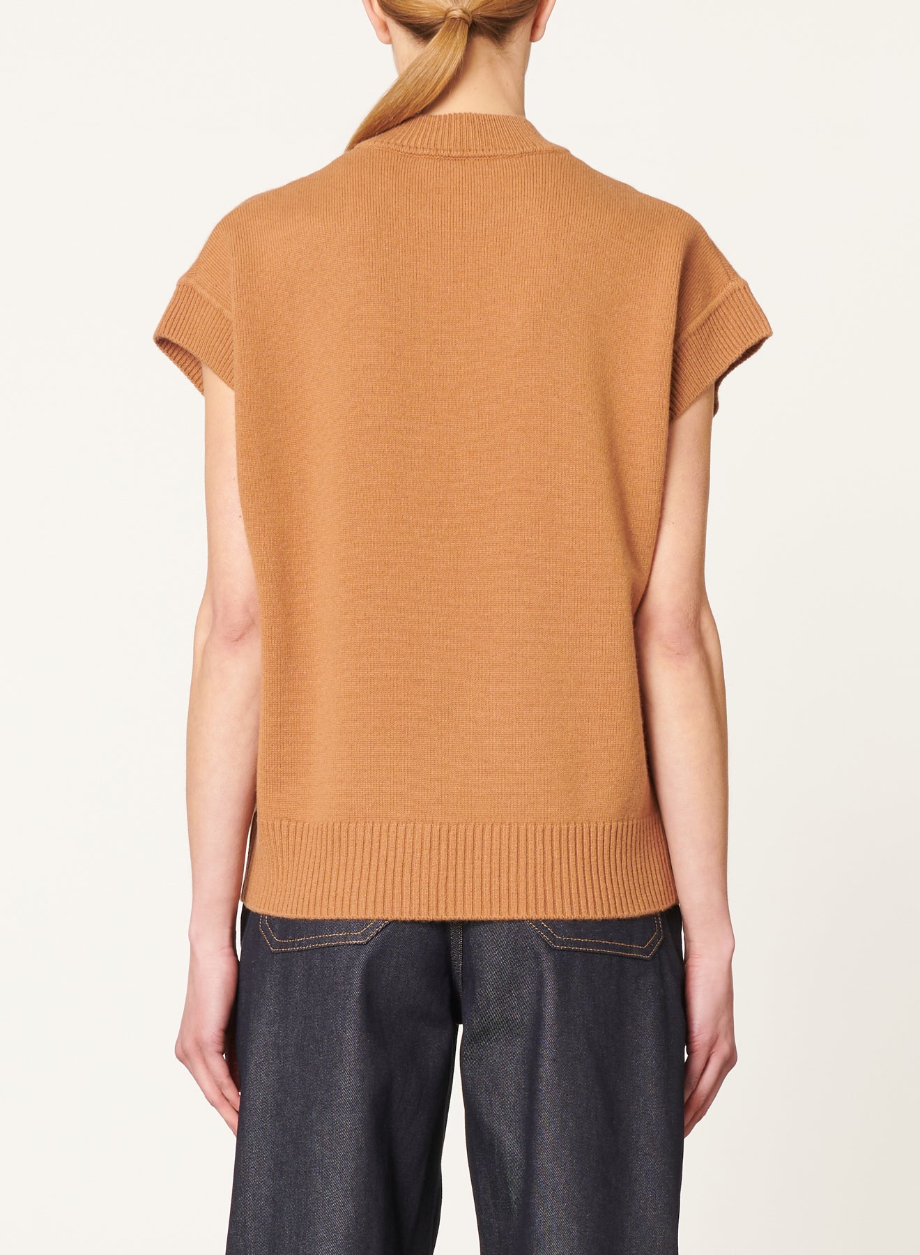 14 QTY NEW // CAMEL / Pull Belina - CAMEL