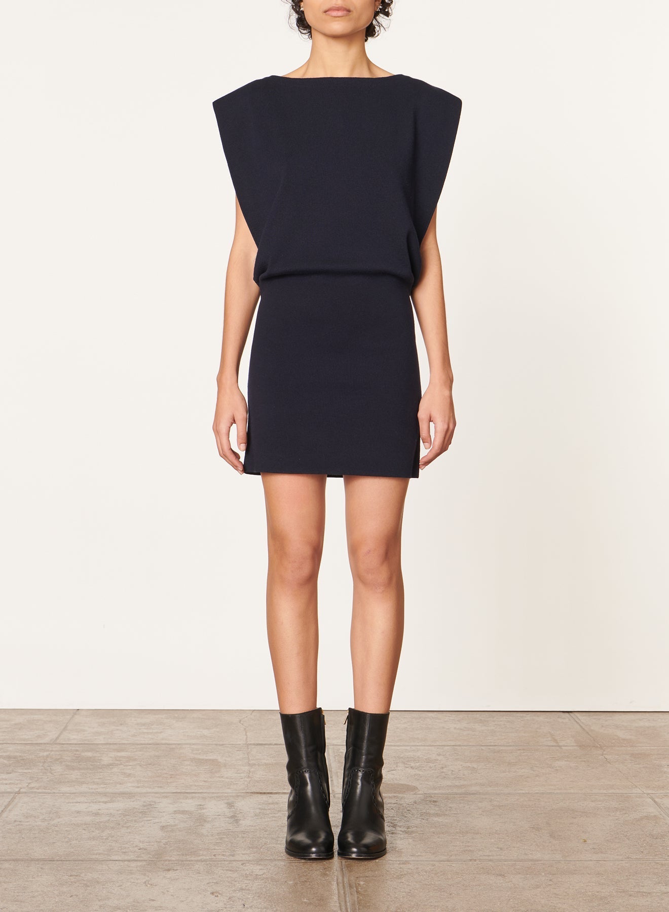Robe courte à col bateau Dorotea en laine mélangée - Marine