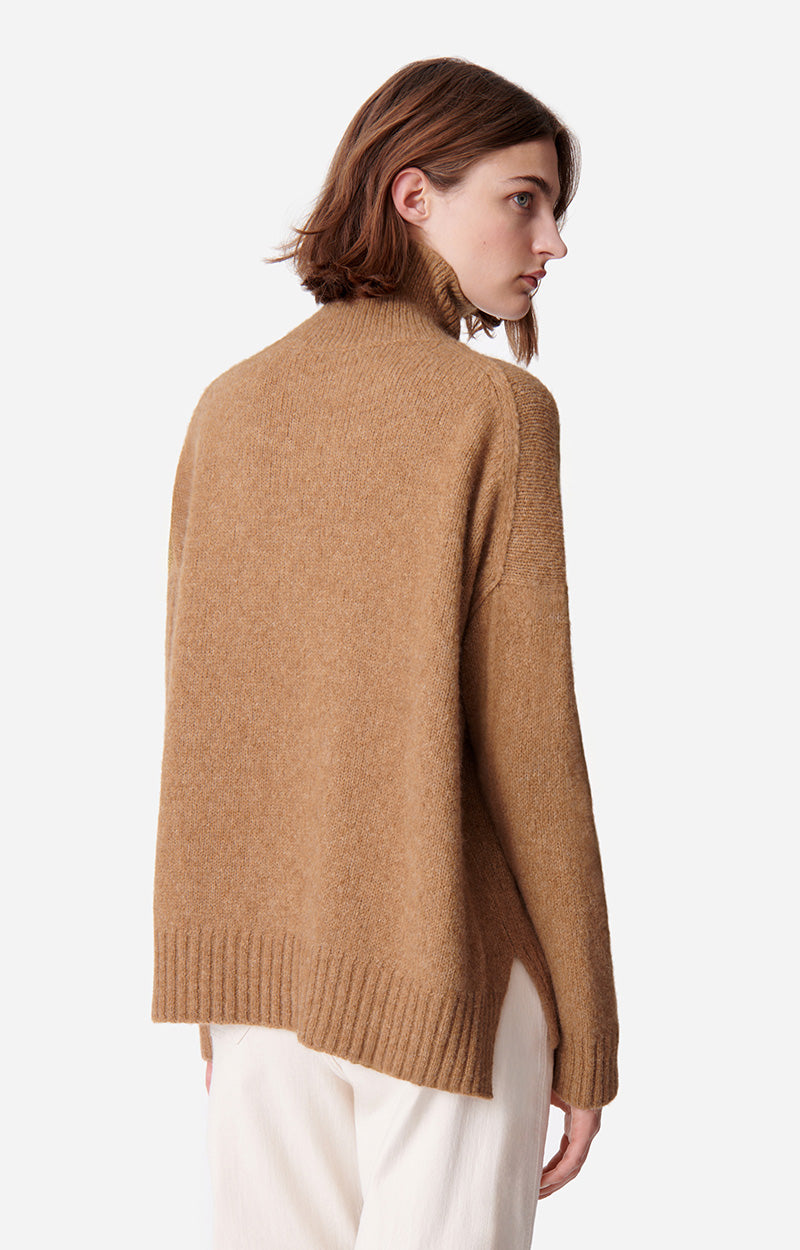14 QTY NEW // CAMEL / Pull Balade - CAMEL