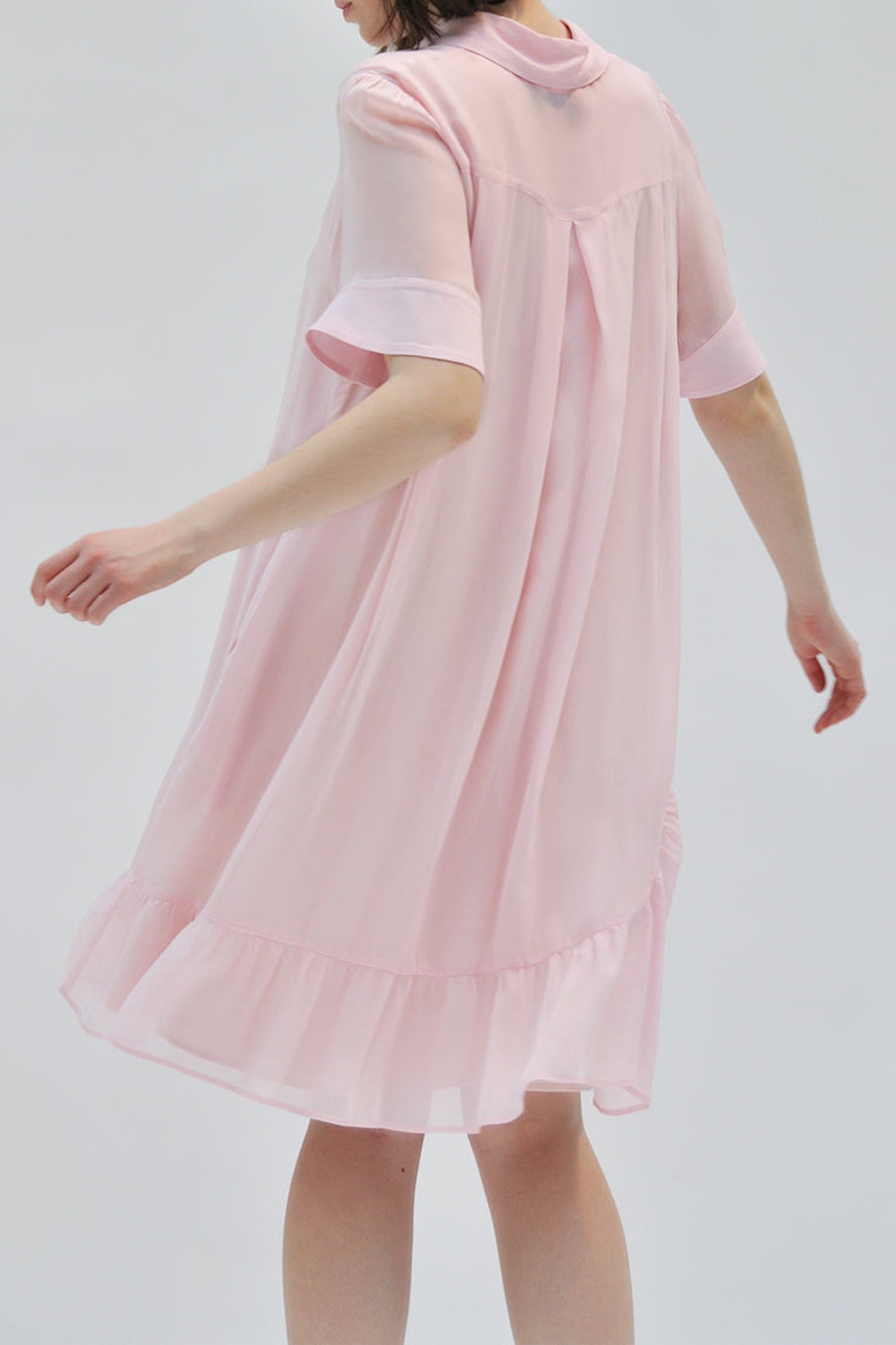 1 QTY NEW ROBE A VOLANTS