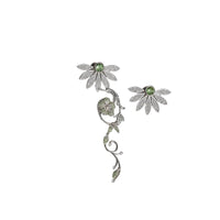 1 qty Boucles d'oreilles asymétriques à cristal - Peridot Green