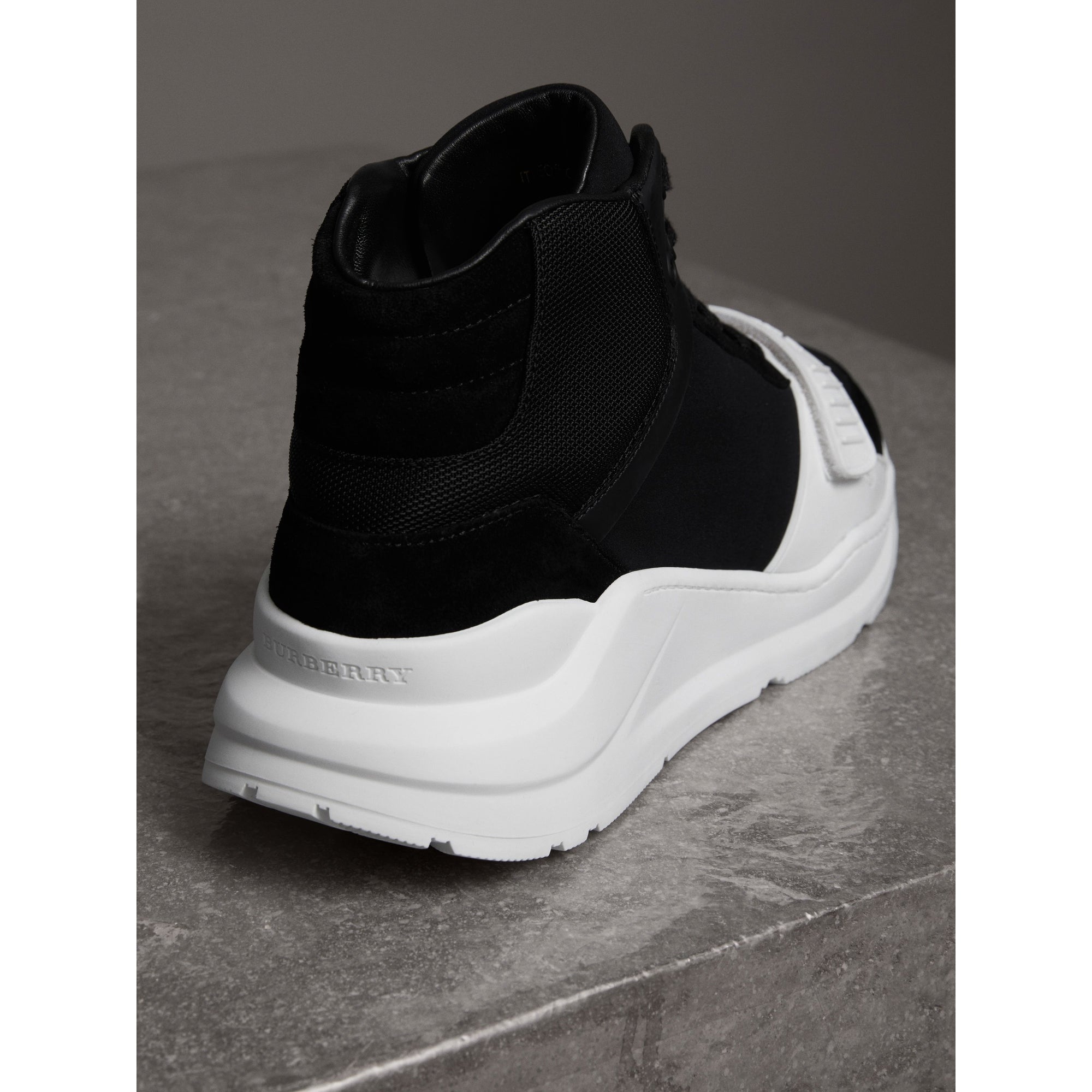 1 qty Sneakers montantes en néoprène et cuir velours - Black