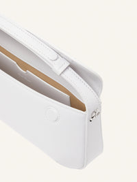 4pcs NEW / SLEEK LEATHER BAGUETTE BAG - Heritage white