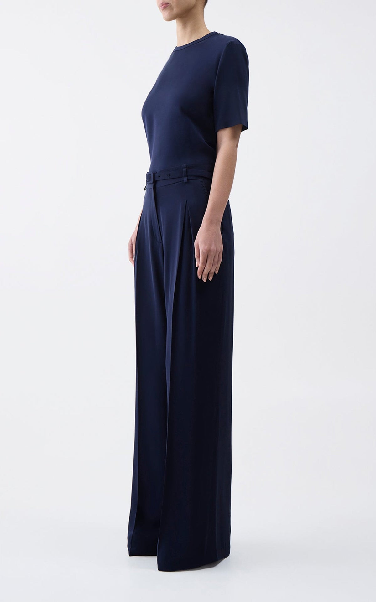 Maura Pant en bleu marine fluid soie crêpe