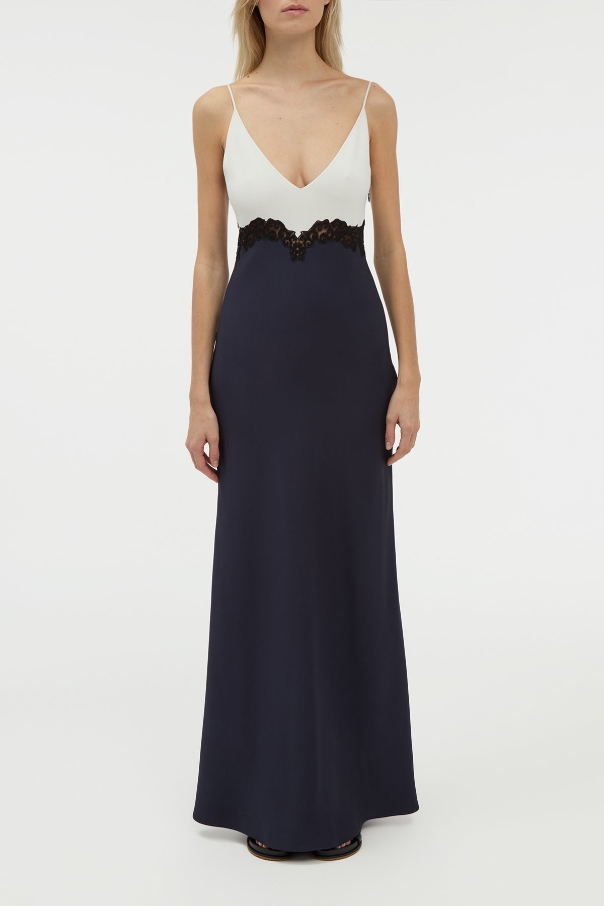 Amaryllis Dress en bleu marine foncé soie laine cady