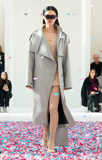 PRIX MARQUE : 600 / TRENCH COAT EN LAINE CAVIAR