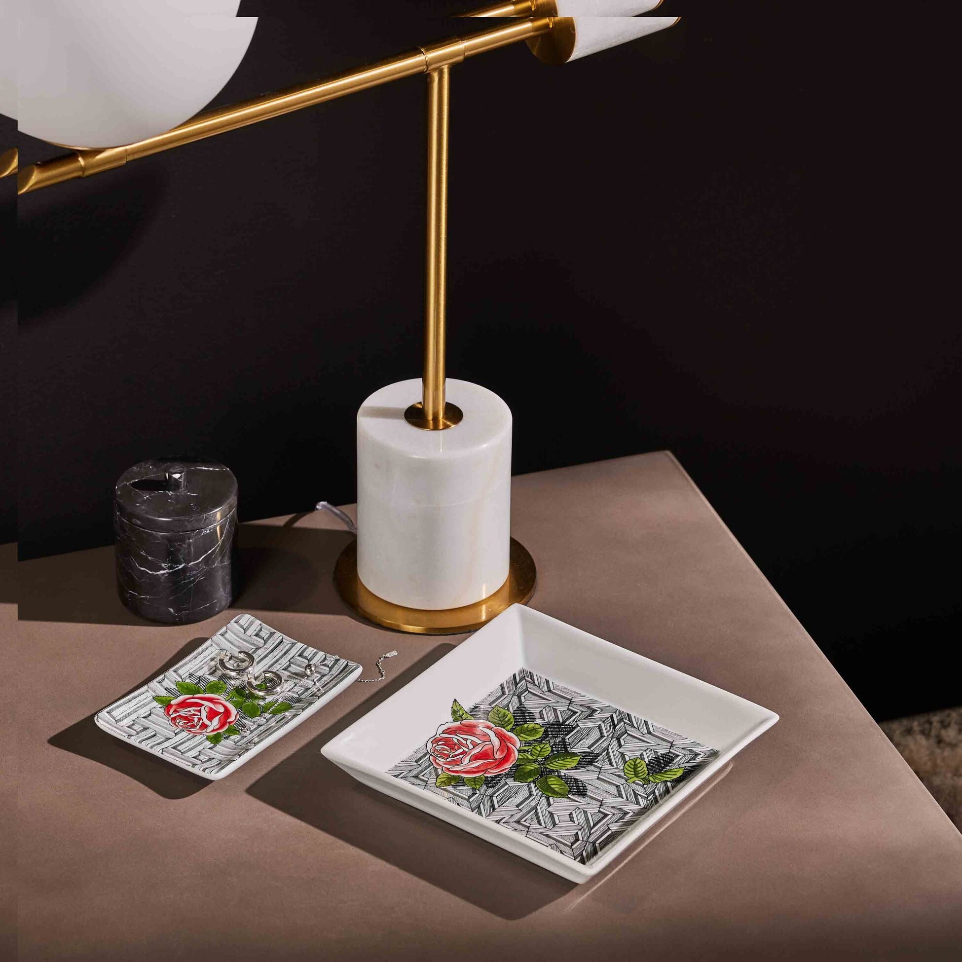 Assiette carrée Musciarabia con en porcelaine - Rose