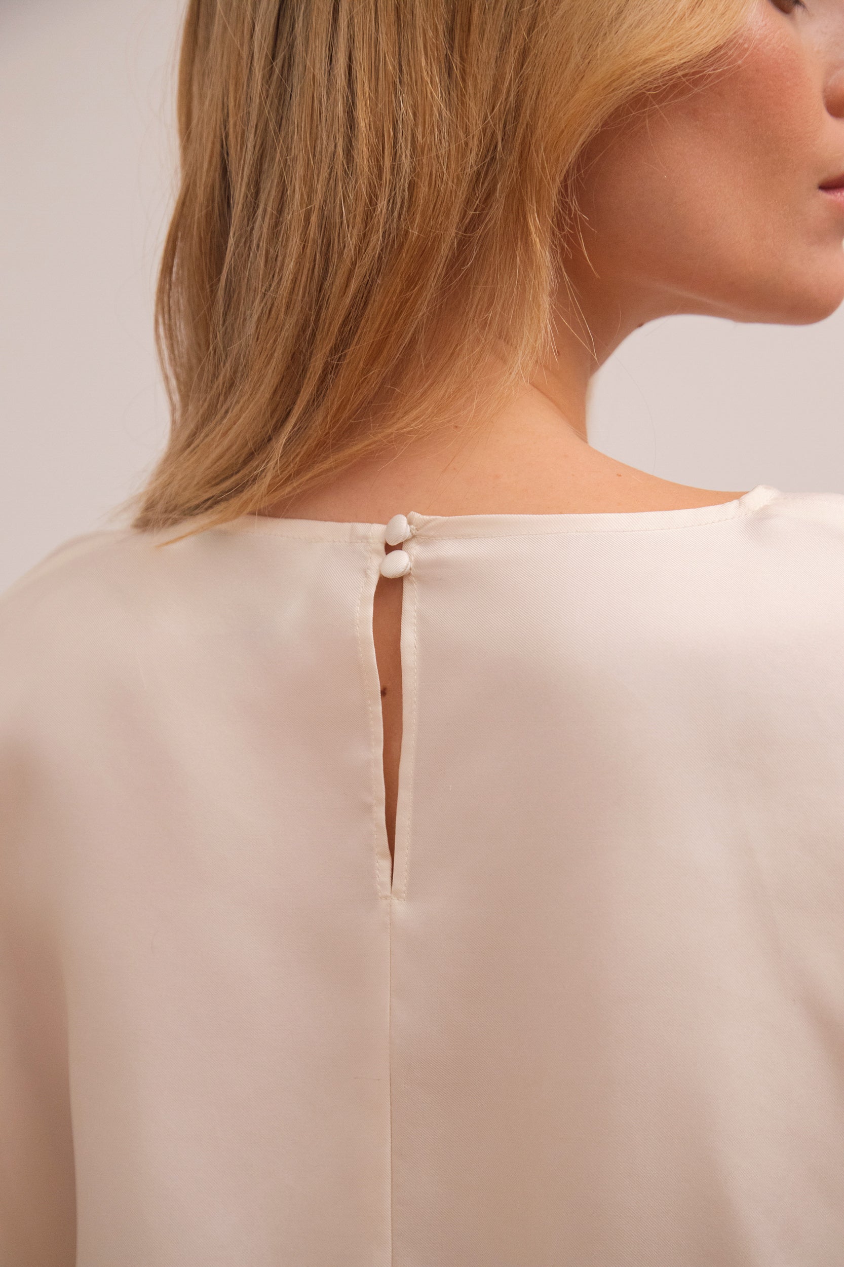 Top Le Echenoz en soie - Blanc