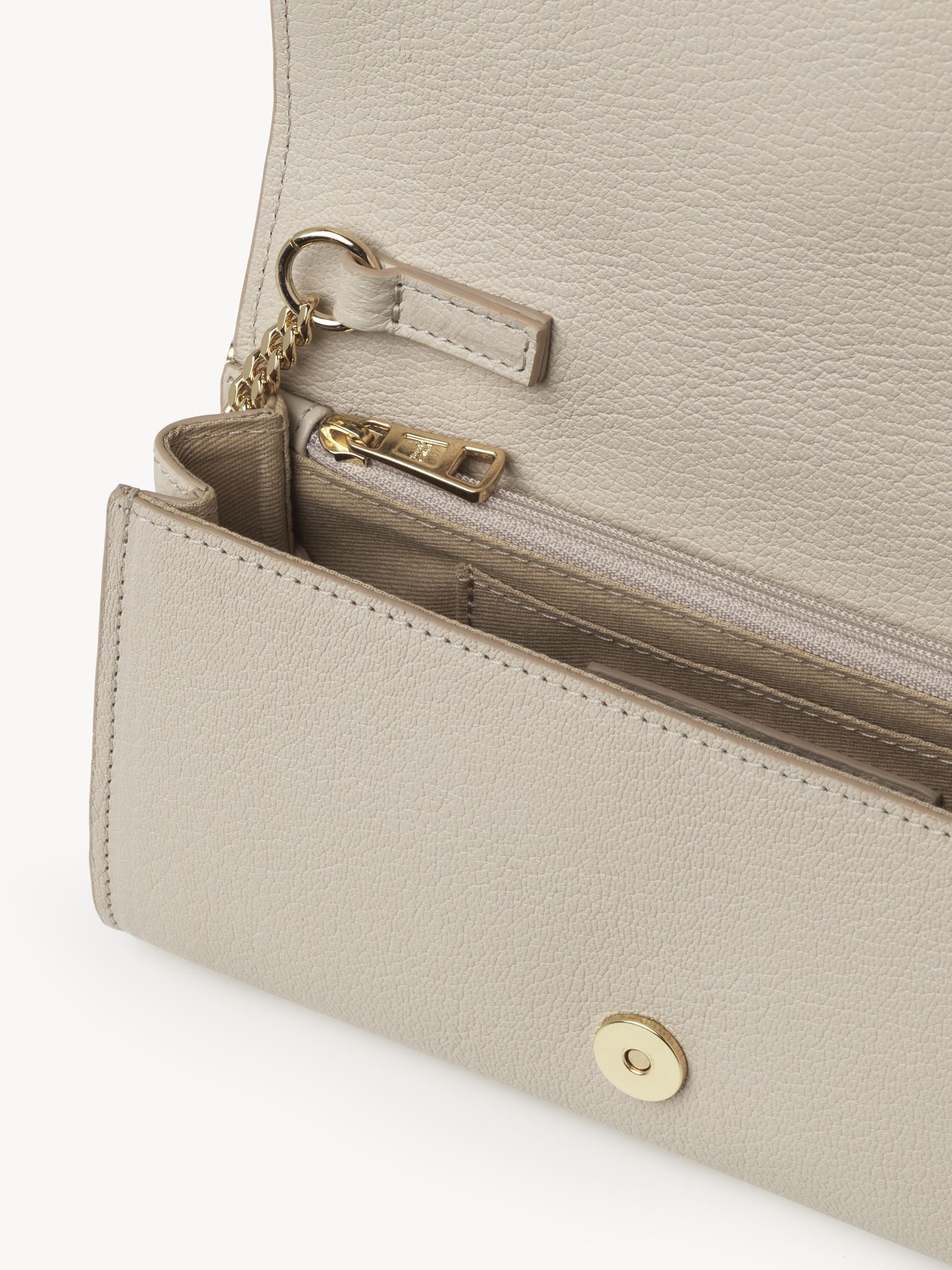 Portefeuille long à chaîne Hana en cuir - Cement Beige