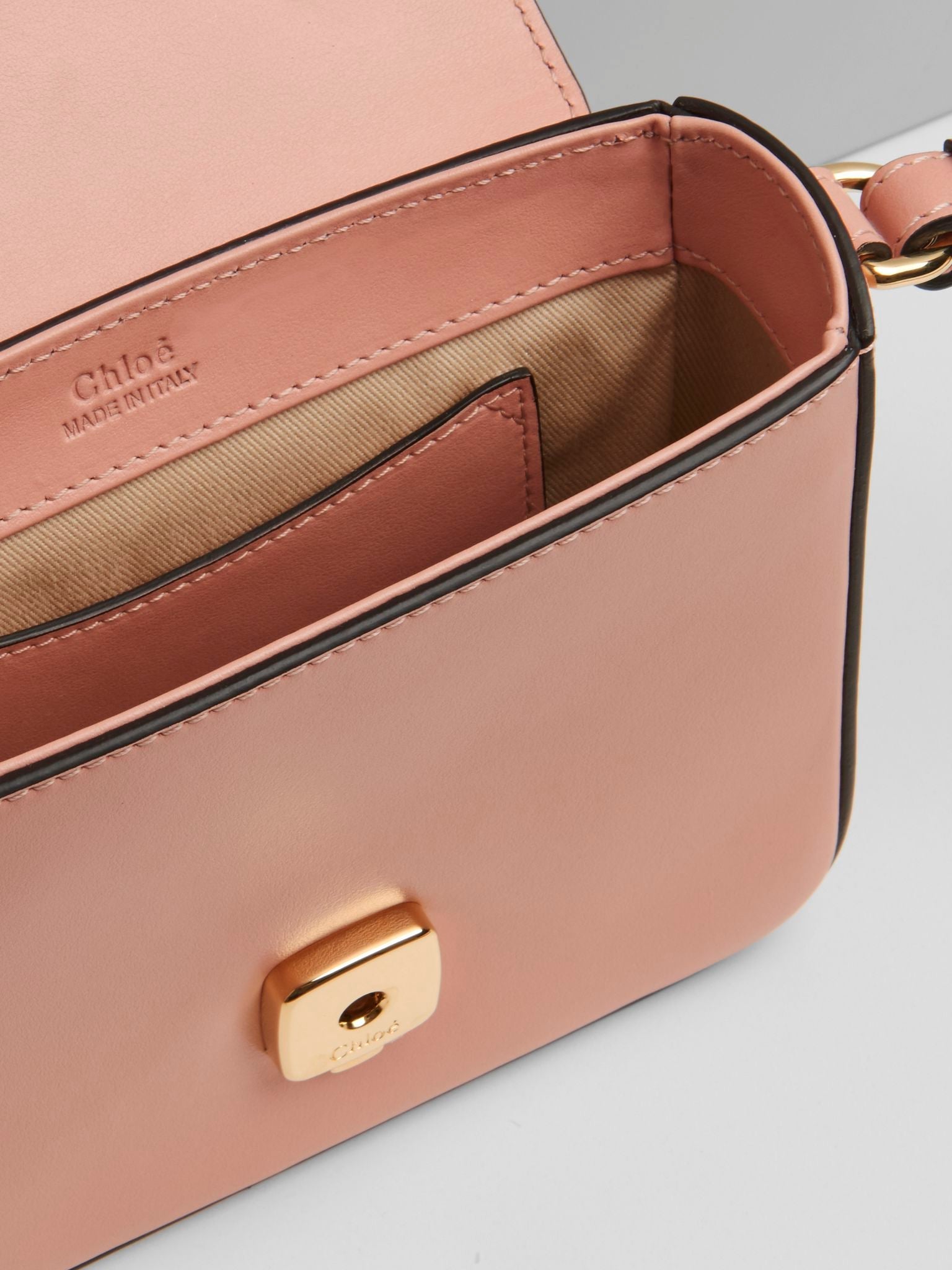 Mini sac Chloé «C» en cuir - Fallow Pink