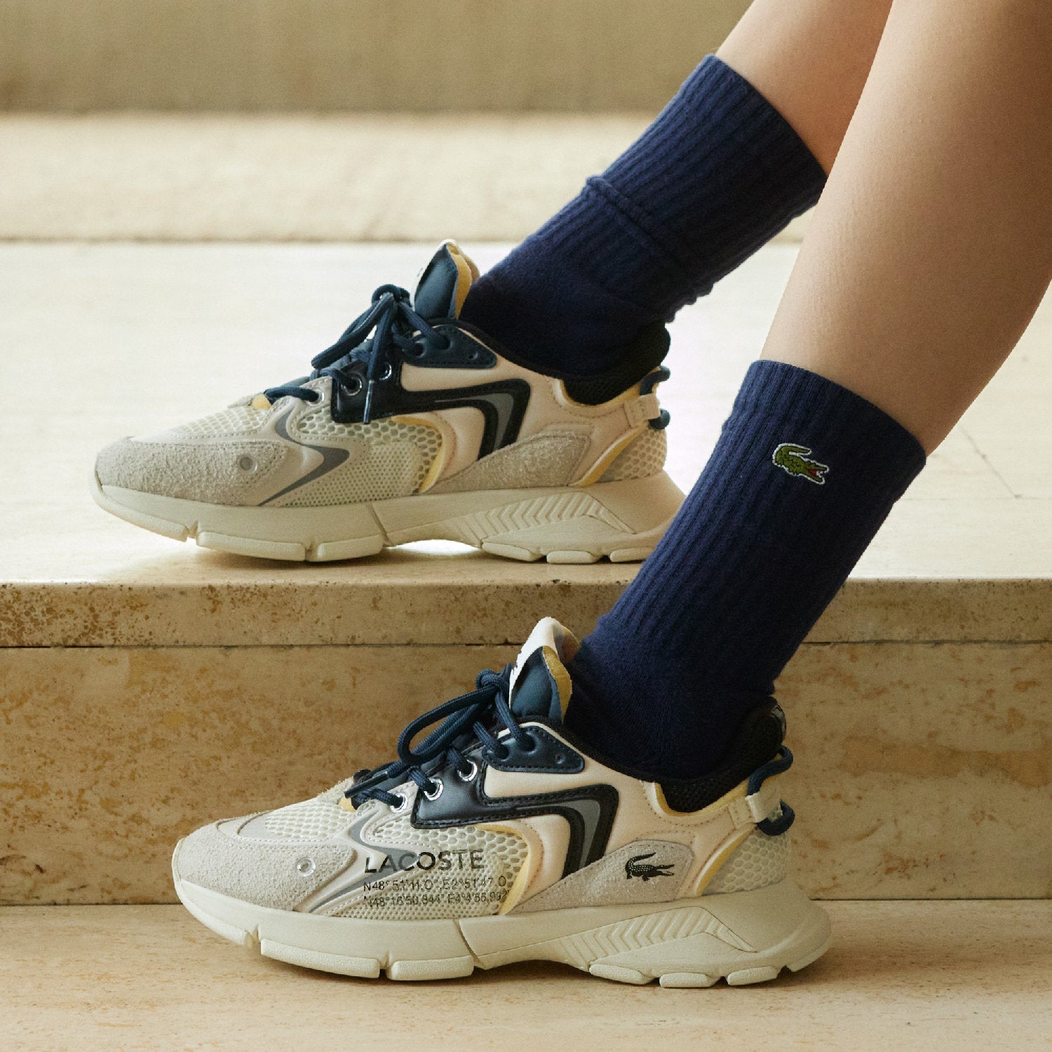 Sneakers L003 Neo - Off White & Black