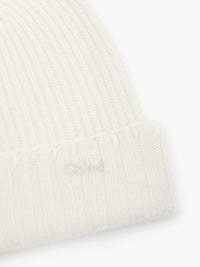 BASEPLUS_Eden White HAT AND BONNET - Eden White