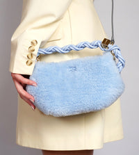 Petit sac Bou à anse tressée en fourrure - Light Blue Vintage