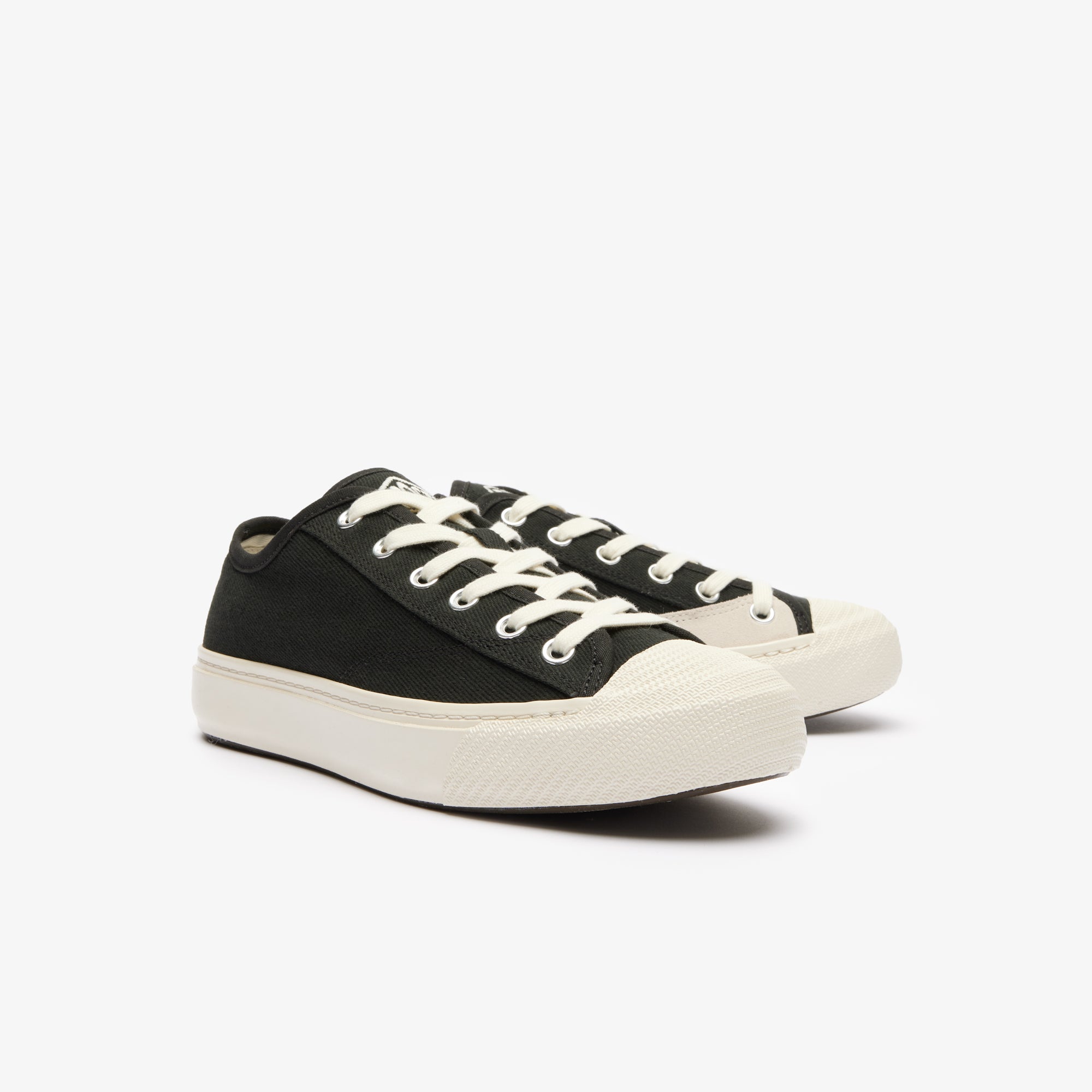 FOOTWEAR - Blk & Off Wht