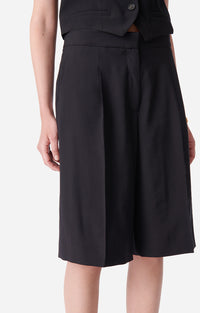 13 QTY NEW // NOIR / Robe Dalsam - NOIR