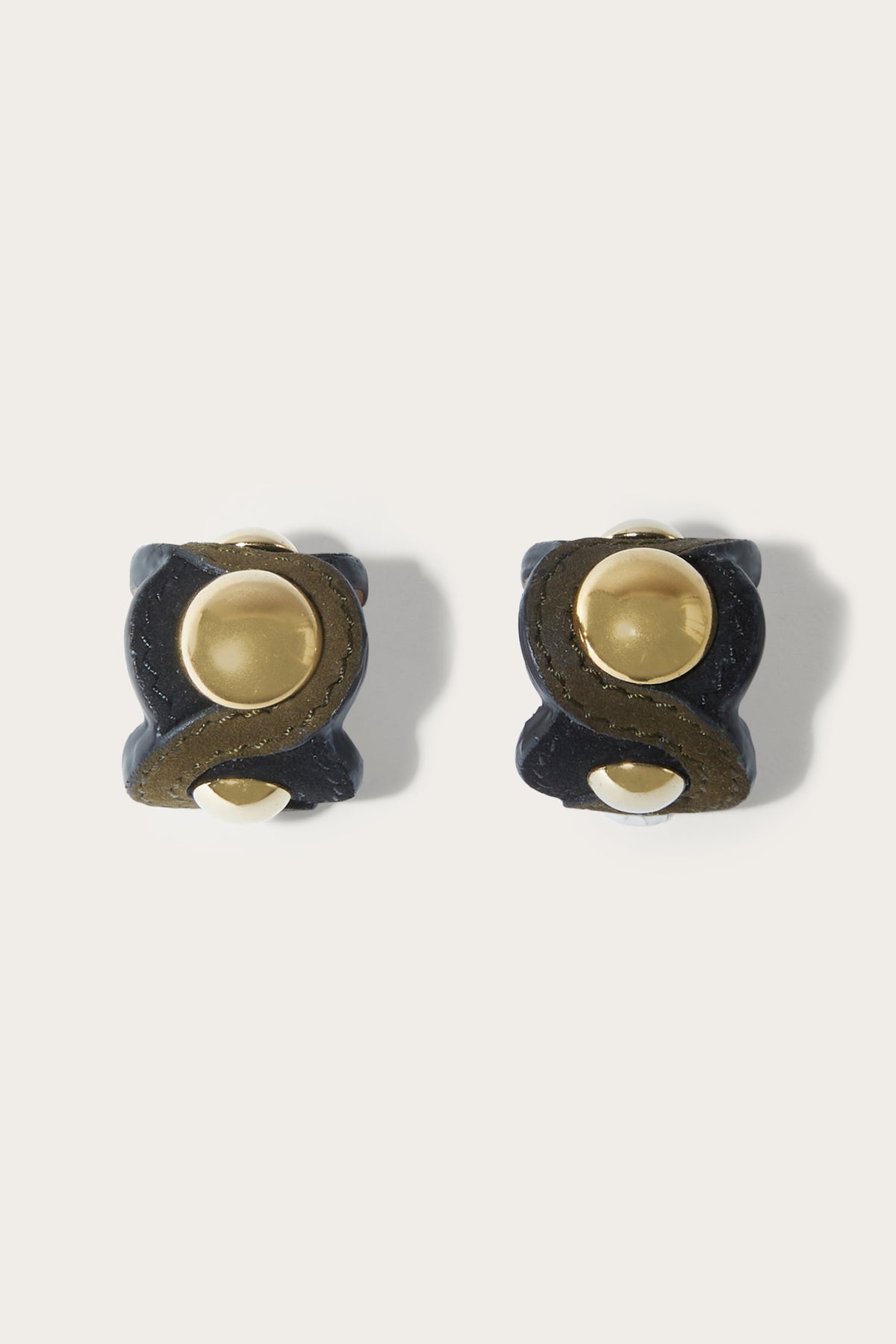 LARGE RING