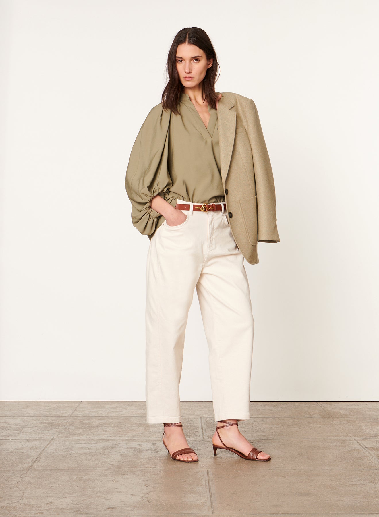 17 QTY NEW // KAKI / Blouse Bell - KAKI