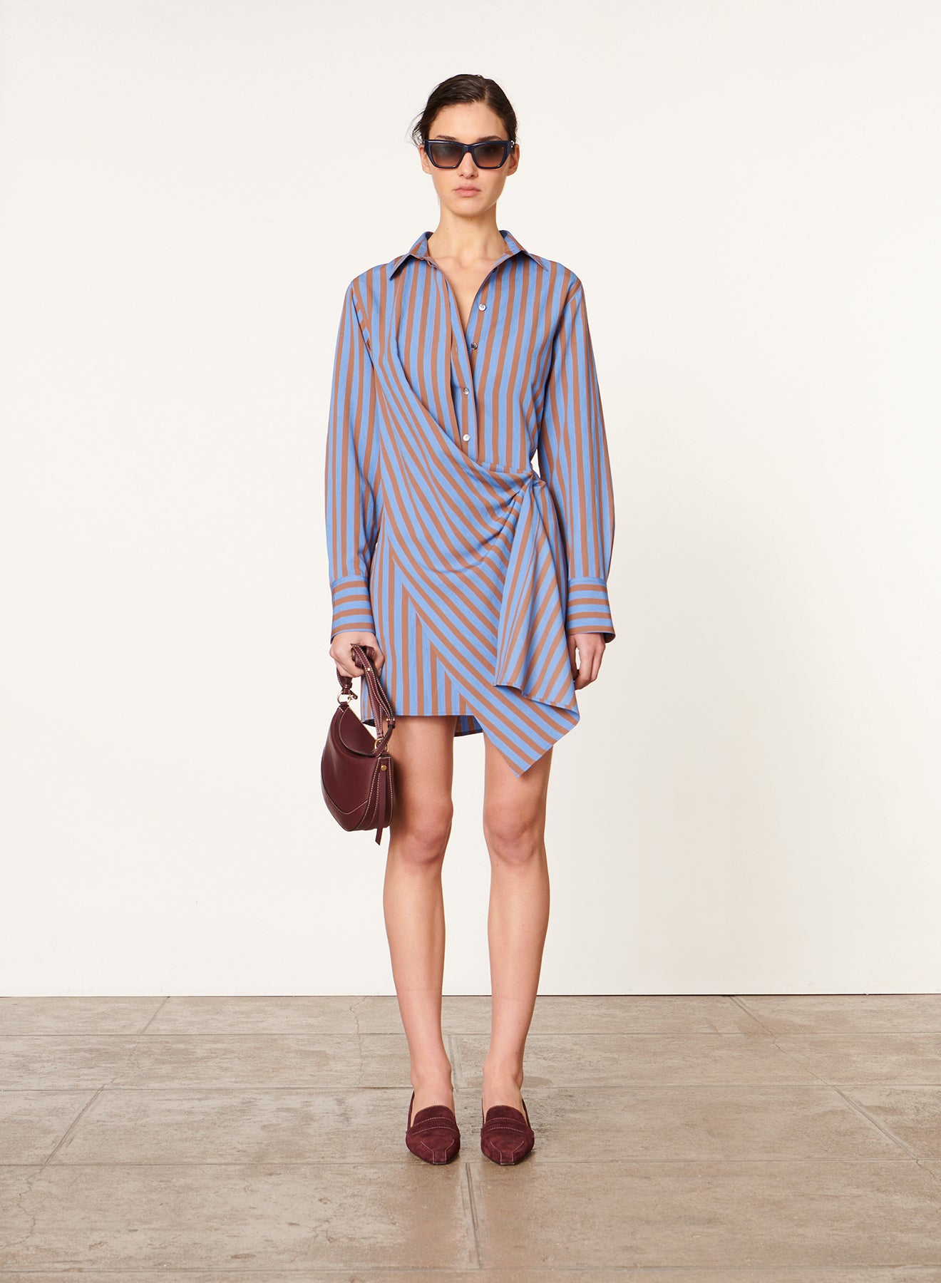 53 QTY NEW // BLEU / Robe Demi - BLEU
