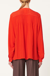 Flowing pleated silk blouse with a stand-up collar - Coquelicot