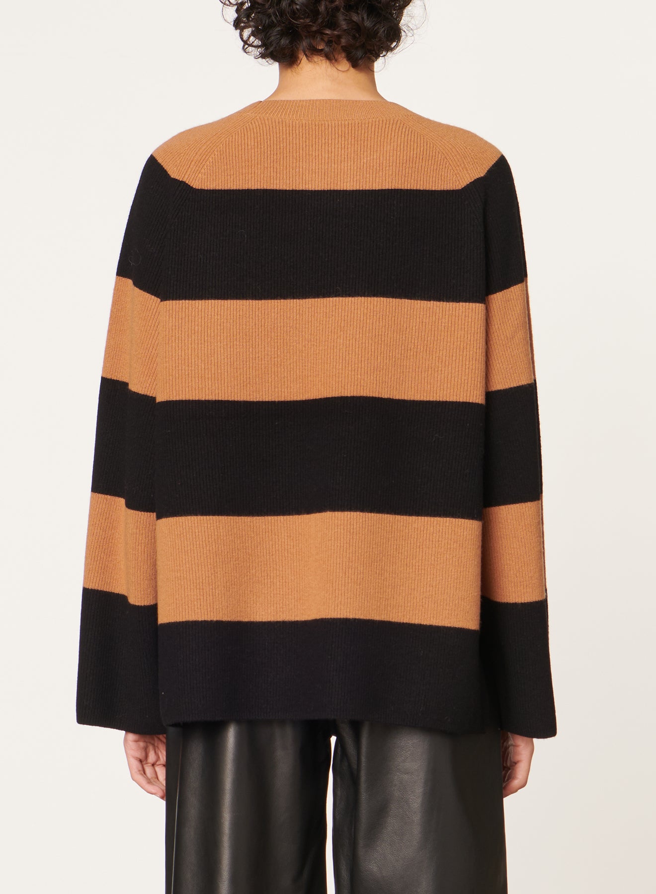 61 QTY NEW // CANNELLE/NOIR / Pull Dania - CANNELLE/NOIR
