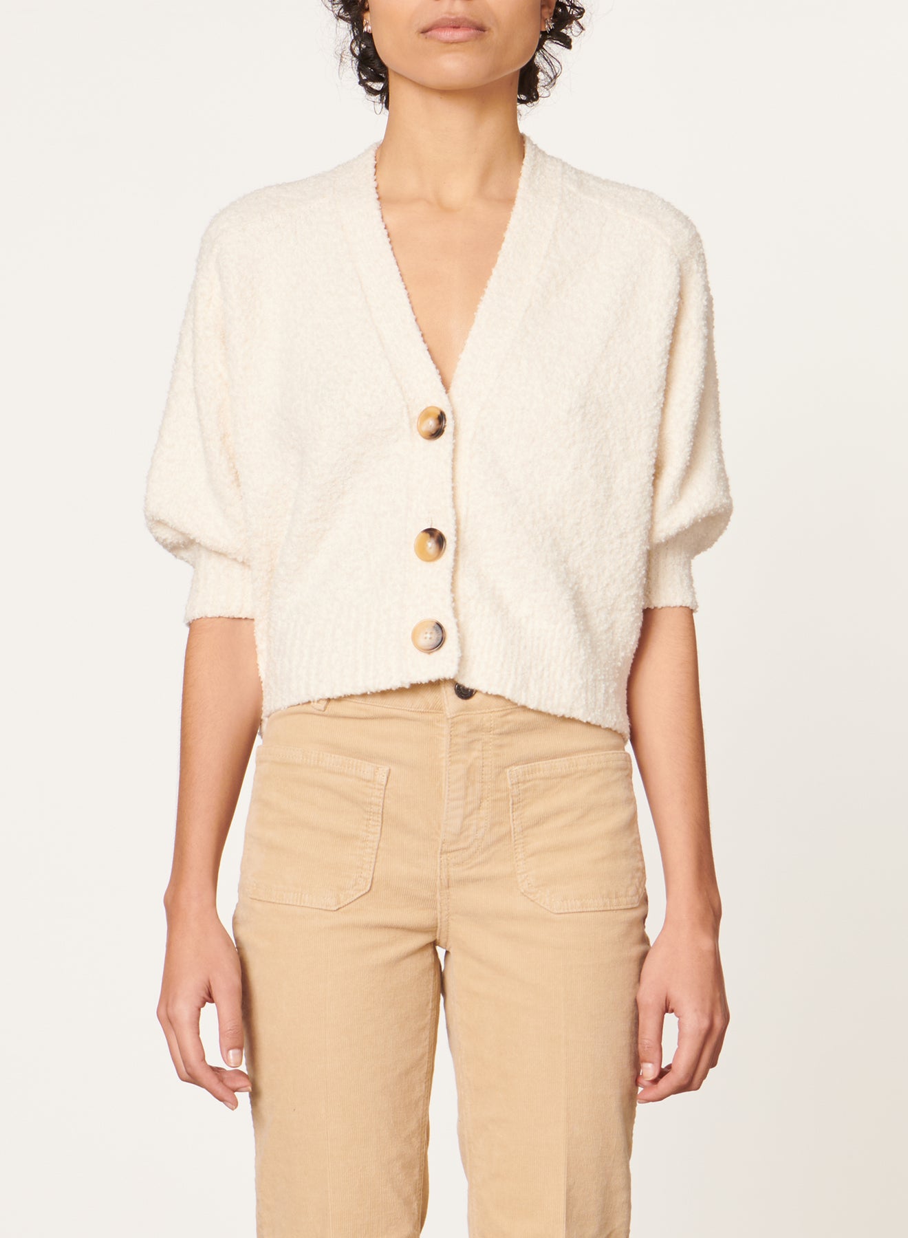 26 QTY NEW // ECRU / Cardigan Dalinda - ECRU