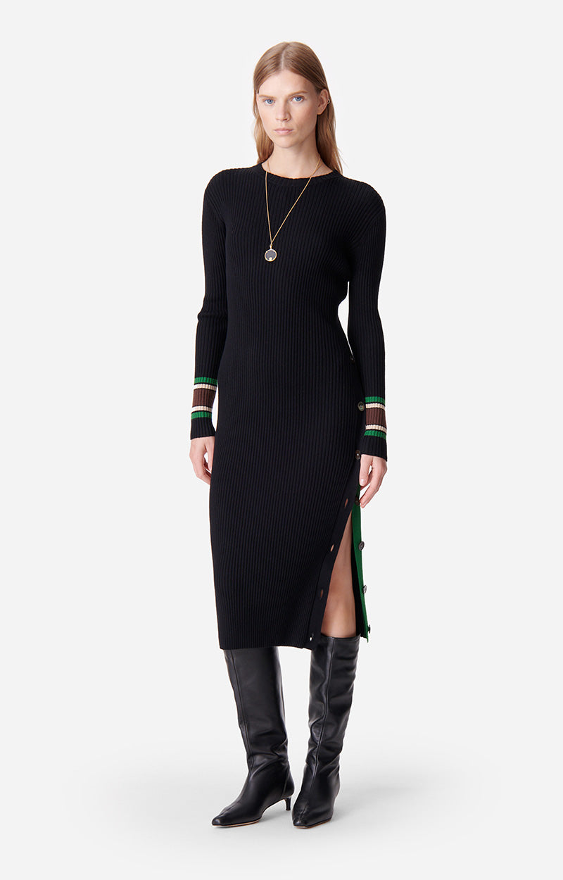 22 QTY NEW // NOIR / Robe Dagmar - NOIR