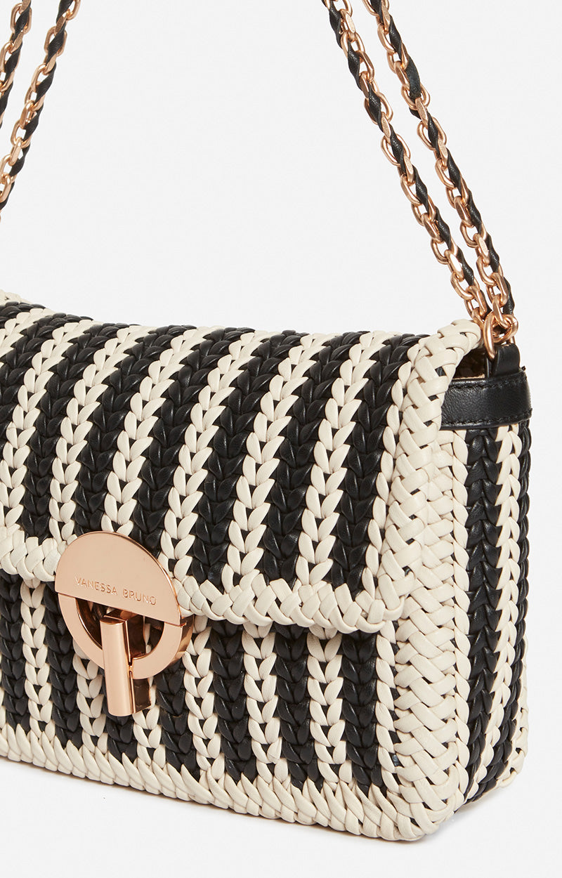 10 QTY NEW // NOIR/BLANC / Grand Sac Moon En Cuir Tressé - NOIR/BLANC