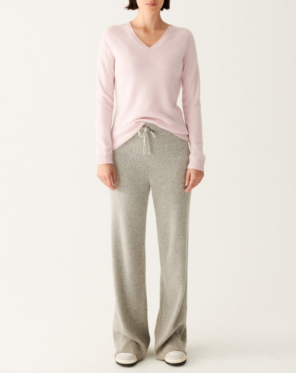 Cashmere V-neck jumper with raglan armholes - Rouge Girofle