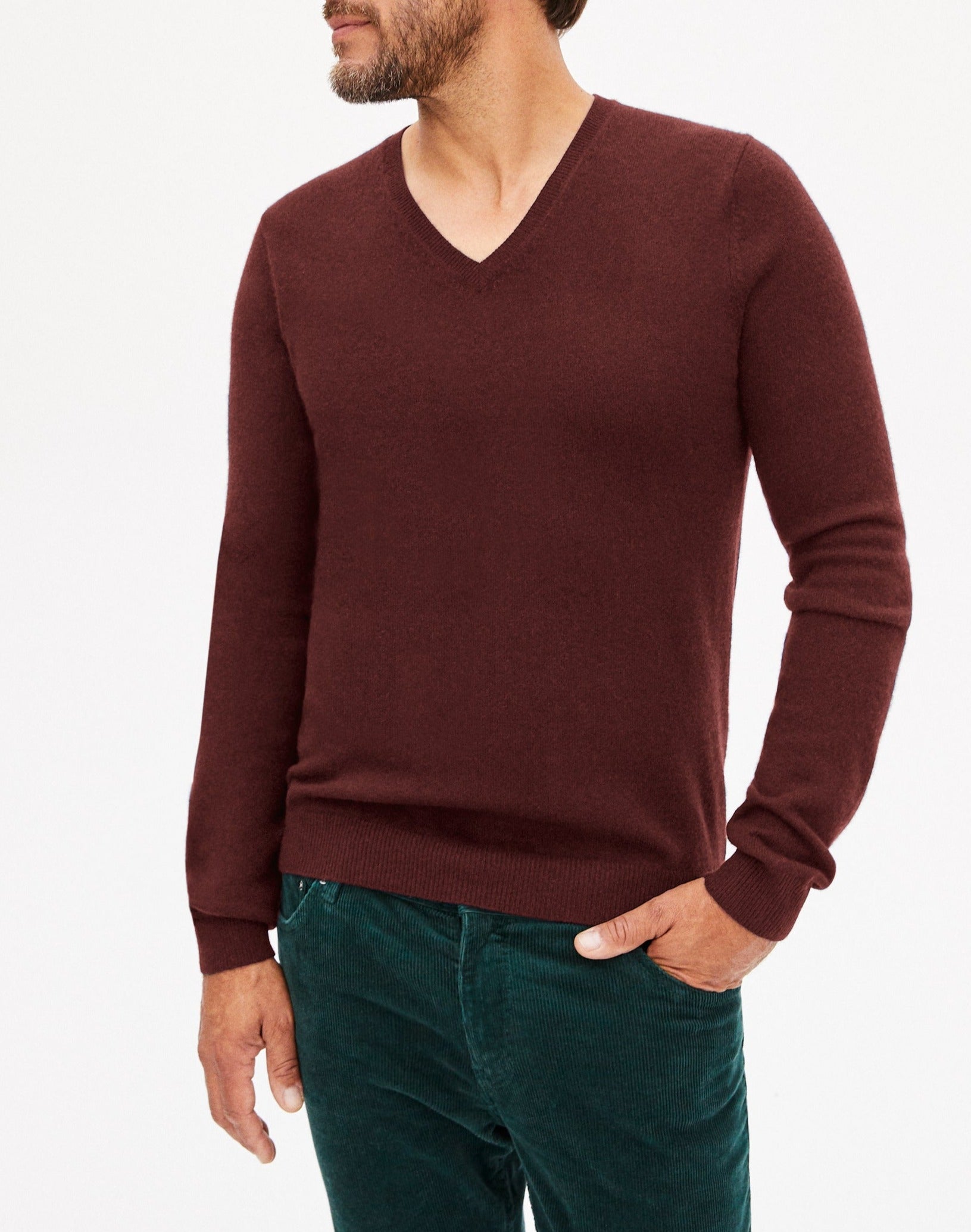 Fitted cashmere V-neck jumper - Desert